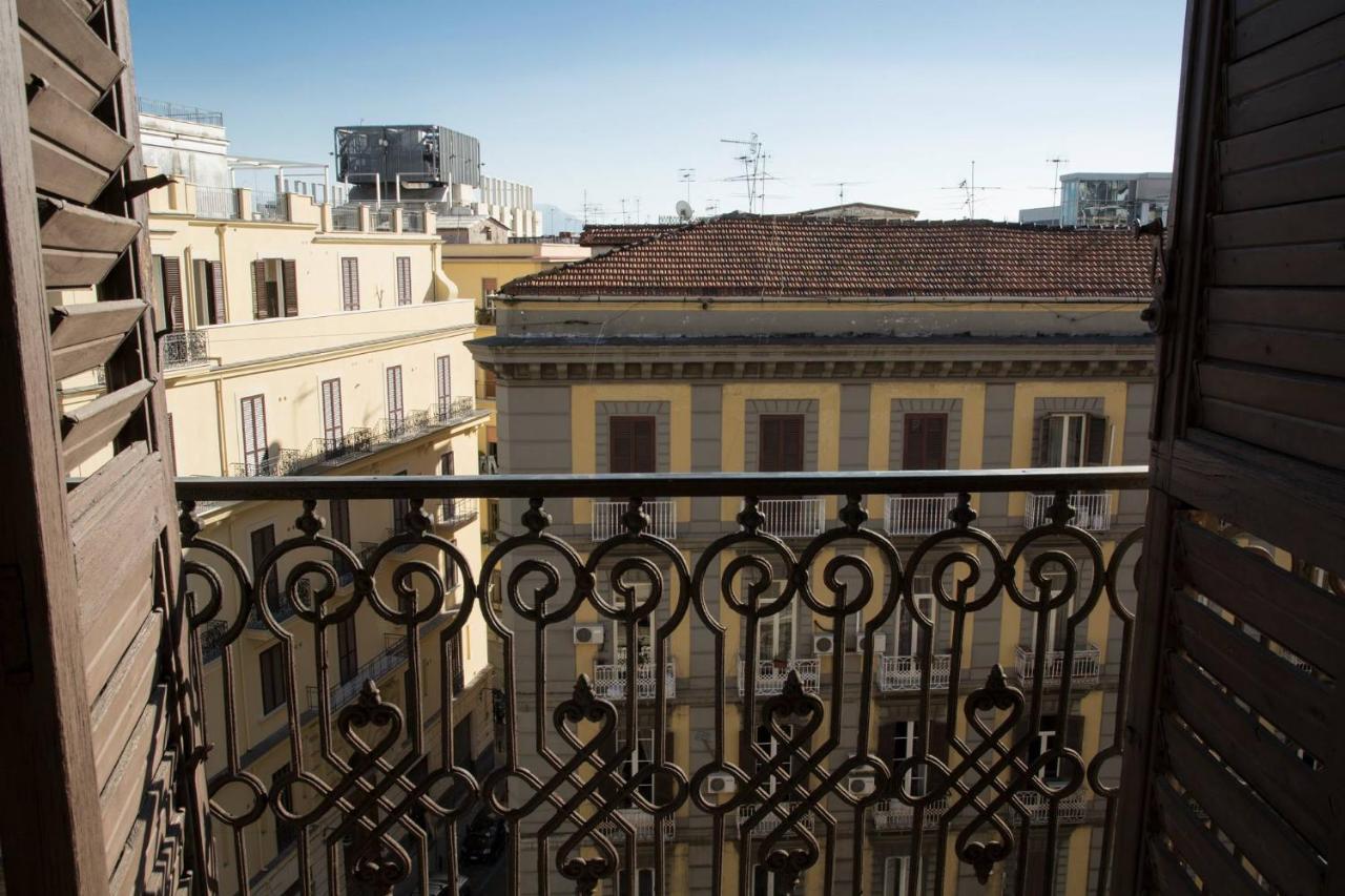 Bnb Al Centro E Meglio, Naples